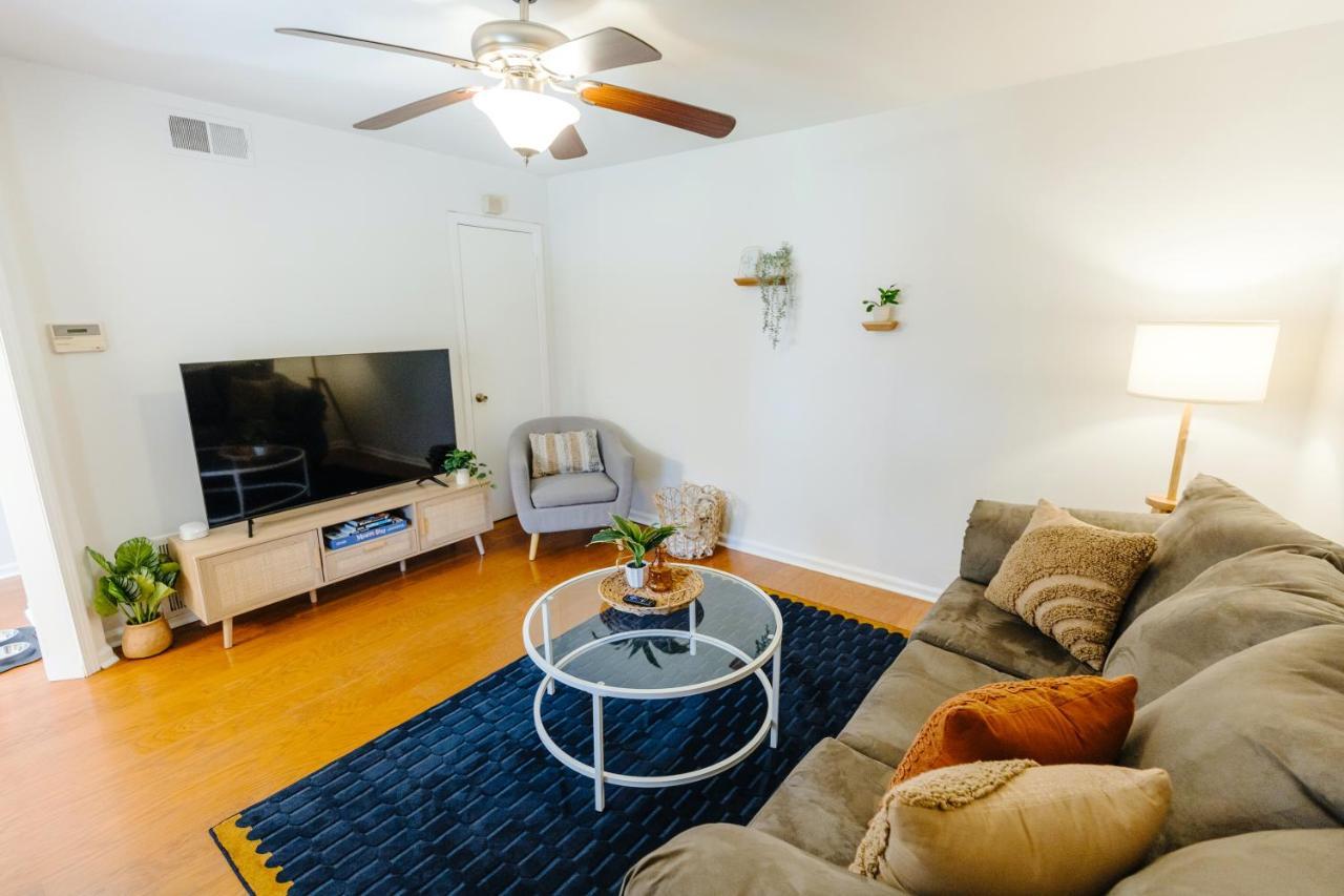 Centrally Located 2Br Overton Square Unit 2 Fast Wifi Free Parking Yes Pets Memphis Eksteriør billede