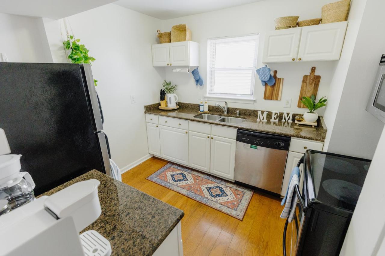 Centrally Located 2Br Overton Square Unit 2 Fast Wifi Free Parking Yes Pets Memphis Eksteriør billede