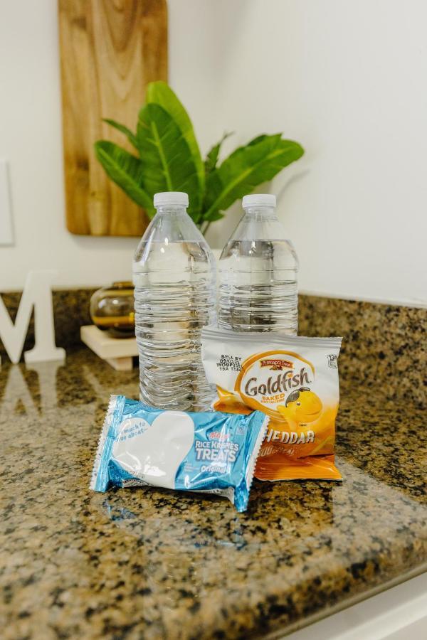 Centrally Located 2Br Overton Square Unit 2 Fast Wifi Free Parking Yes Pets Memphis Eksteriør billede