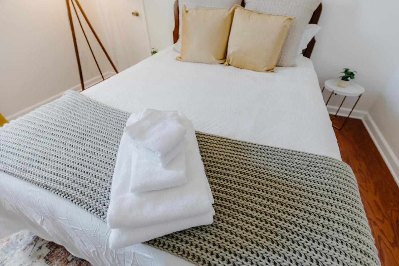 Centrally Located 2Br Overton Square Unit 2 Fast Wifi Free Parking Yes Pets Memphis Eksteriør billede